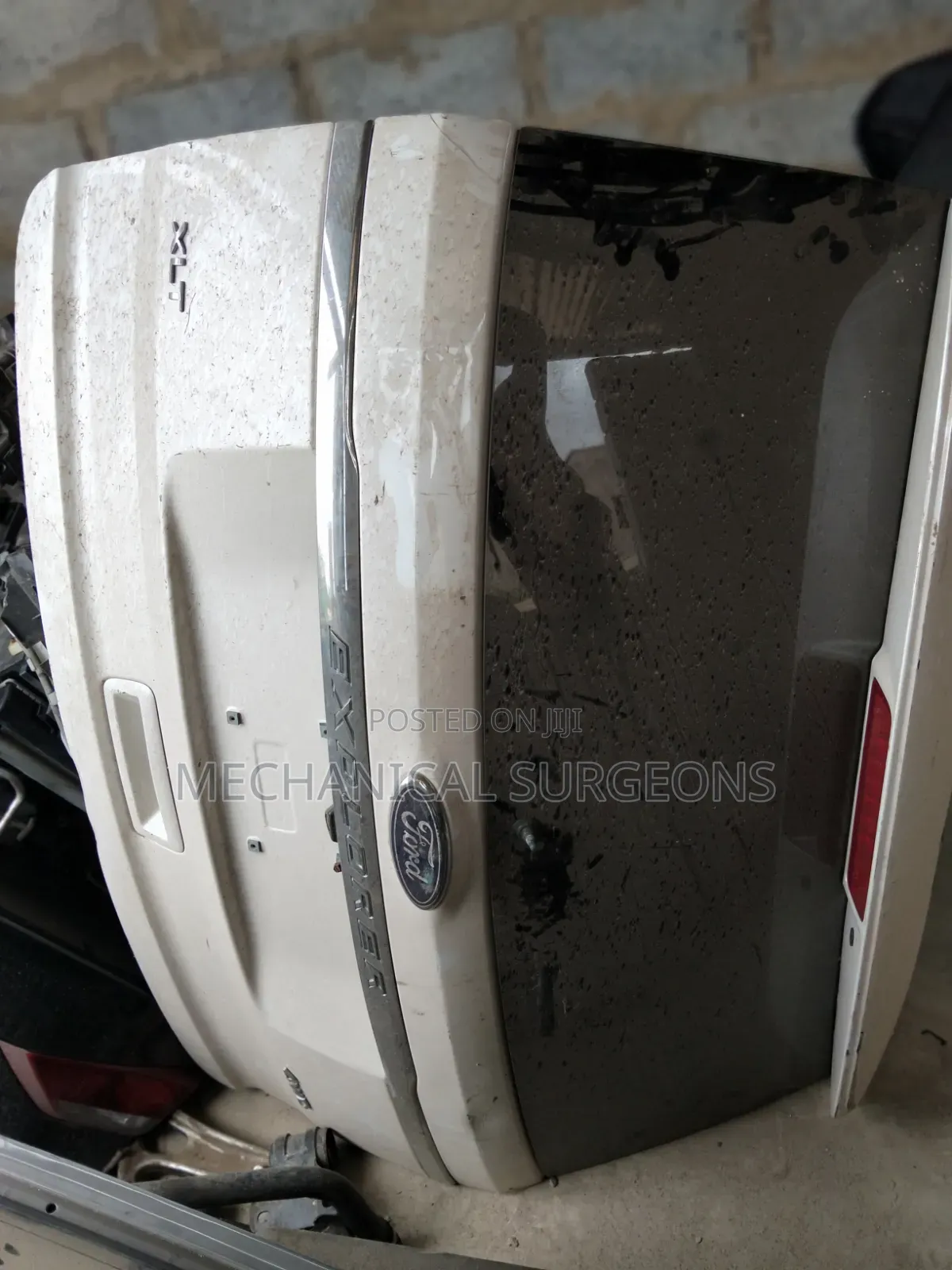 White Rear Tailgate for a 2011–2015 Ford Explorer XLT