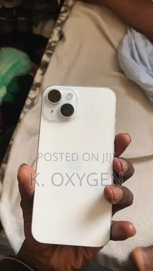 Apple iPhone 15 128 GB White