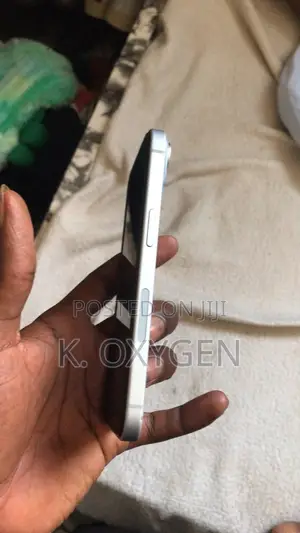 Apple iPhone 15 128 GB White
