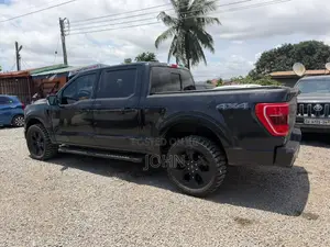 Ford F-150 LARIAT 2023 Black