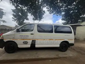 Toyota HiAce 2008 White