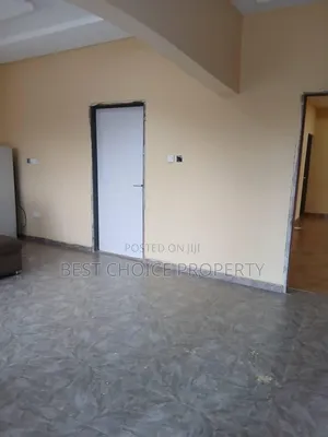 5bdrm House in East Amrahia, A&C Mall Area for sale