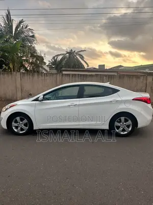 Hyundai Elantra GLS Sedan FWD (1.8L 4cyl 6A) 2013 White