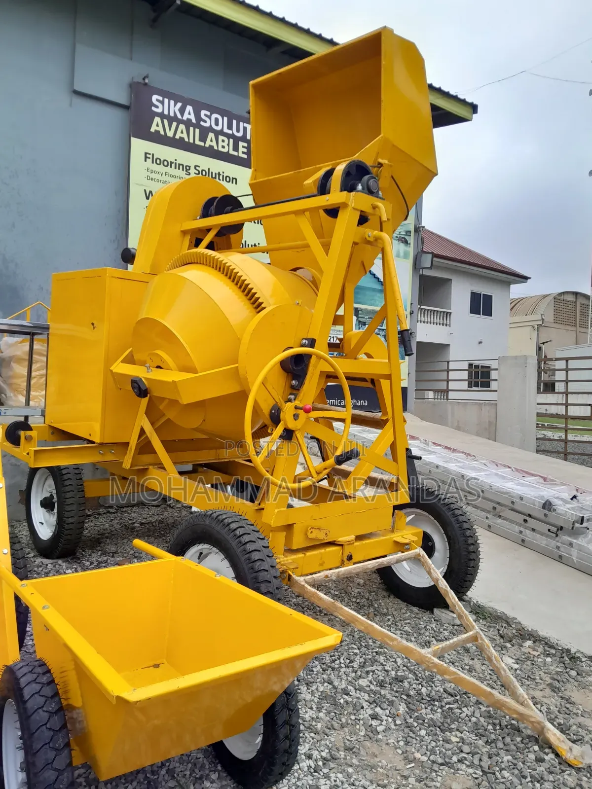 Self Loading Mixer
