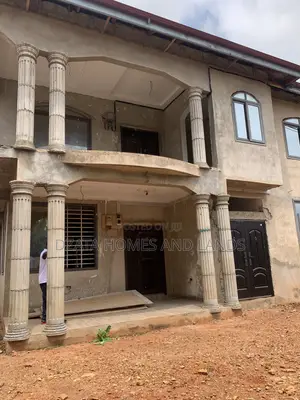 6bdrm Apartment in Hfc Estate, Spintex for sale