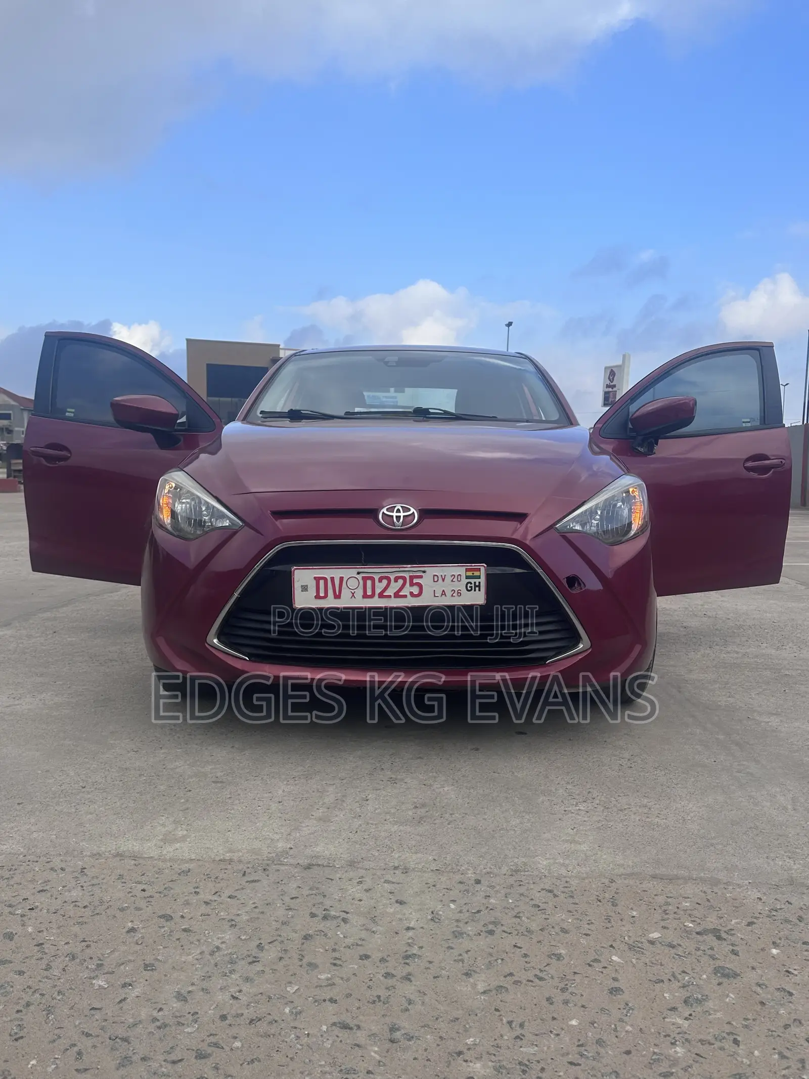 Toyota Yaris iA 1.5 FWD 2018 Red