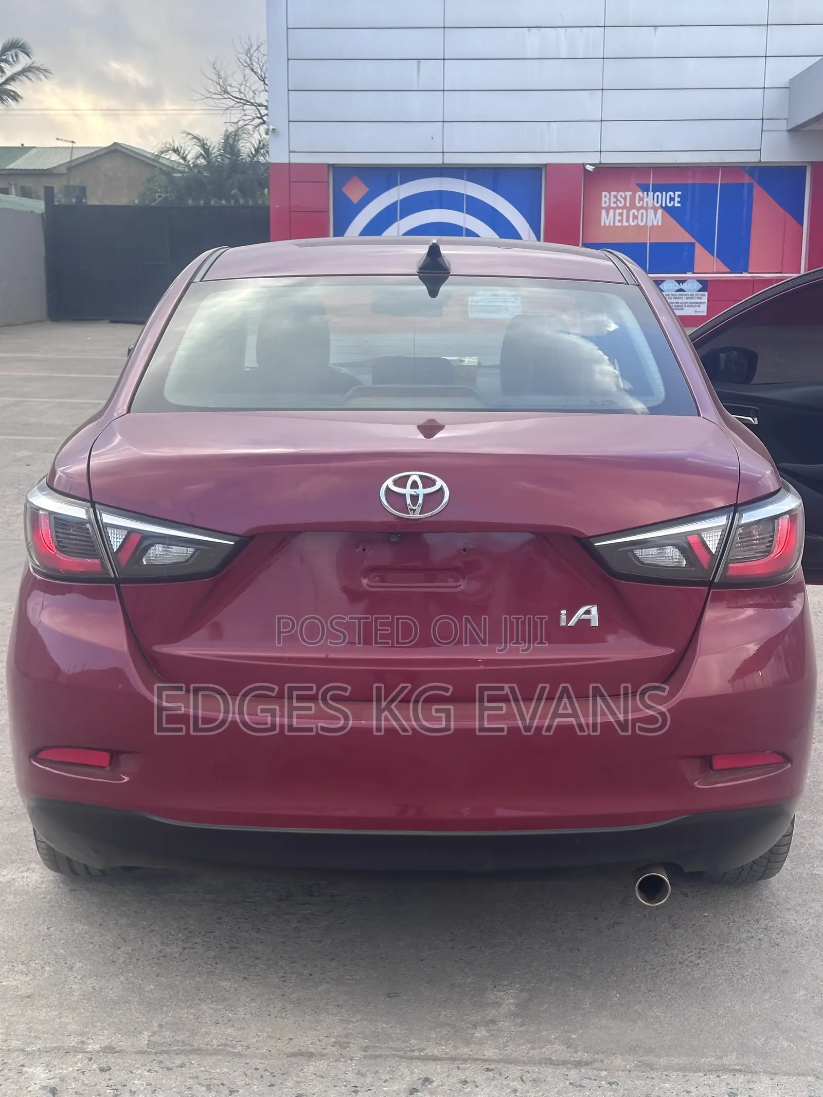 Toyota Yaris iA 1.5 FWD 2018 Red