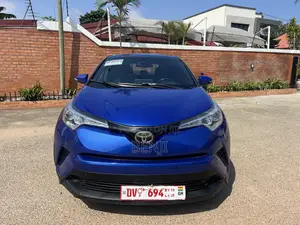 Toyota C-HR 2018 Blue