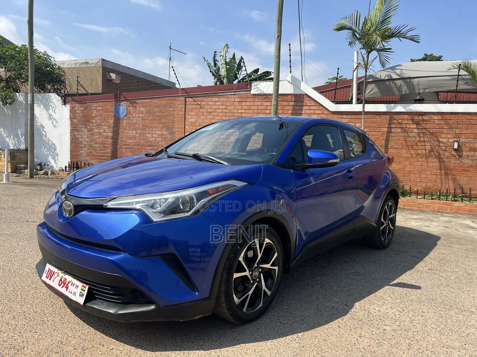 Toyota C-HR 2018 Blue