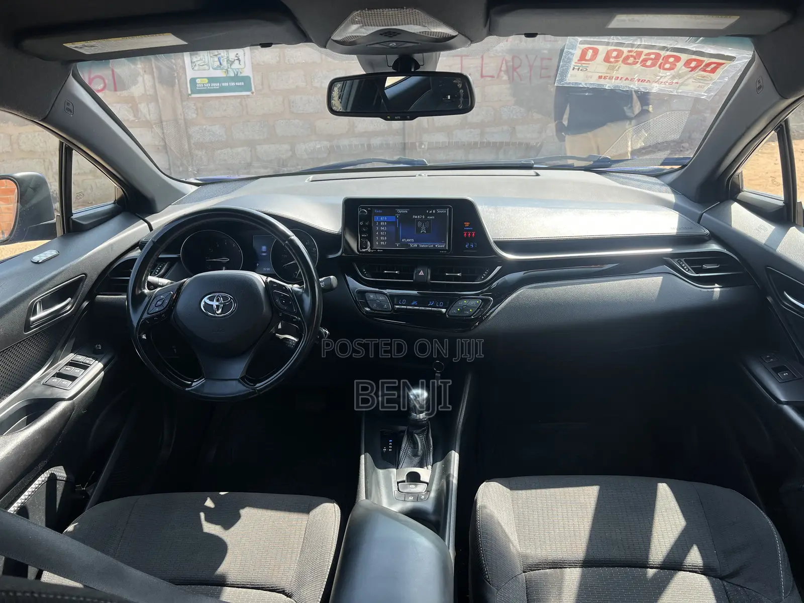 Toyota C-HR 2018 Blue