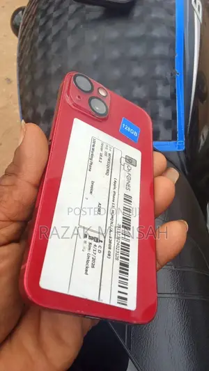 Apple iPhone 13 128 GB Red