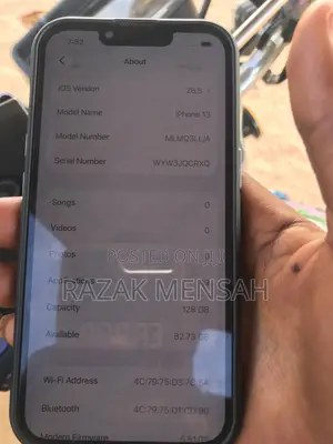 Apple iPhone 13 128 GB Red
