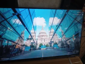 Enjoy Life Google TCL 32"Television