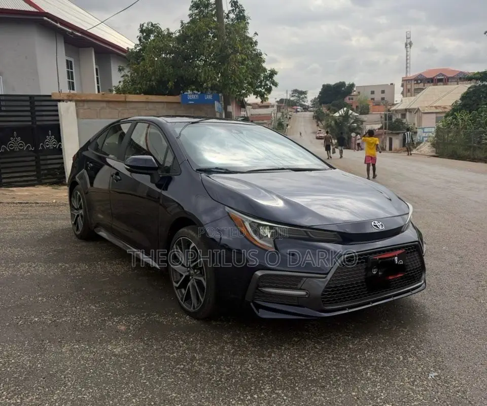 Toyota Corolla SE 2021 Blue