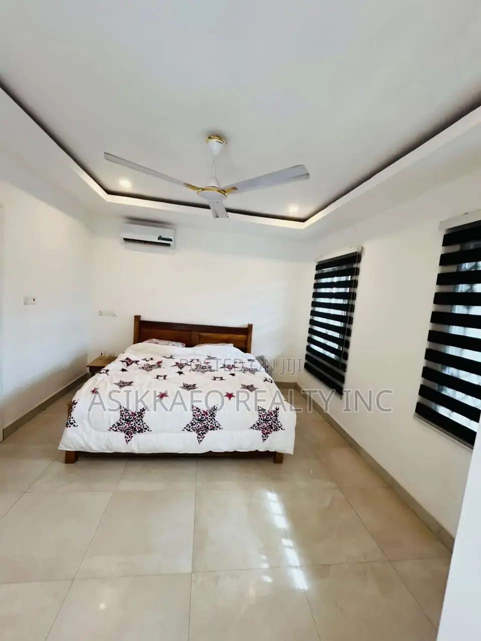 3bdrm Townhouse / Terrace in Manet, Spintex for rent