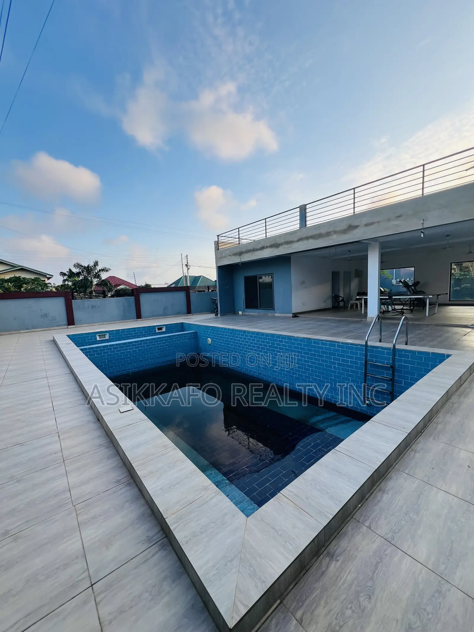 3bdrm Townhouse / Terrace in Manet, Spintex for rent