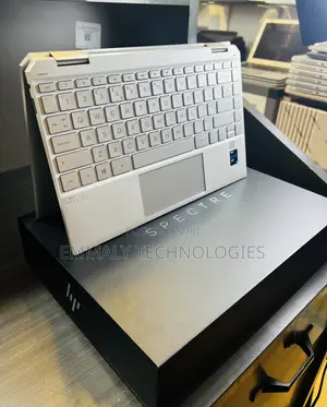 New Laptop HP Spectre X360 13 16GB Intel Core i7 SSD 512GB