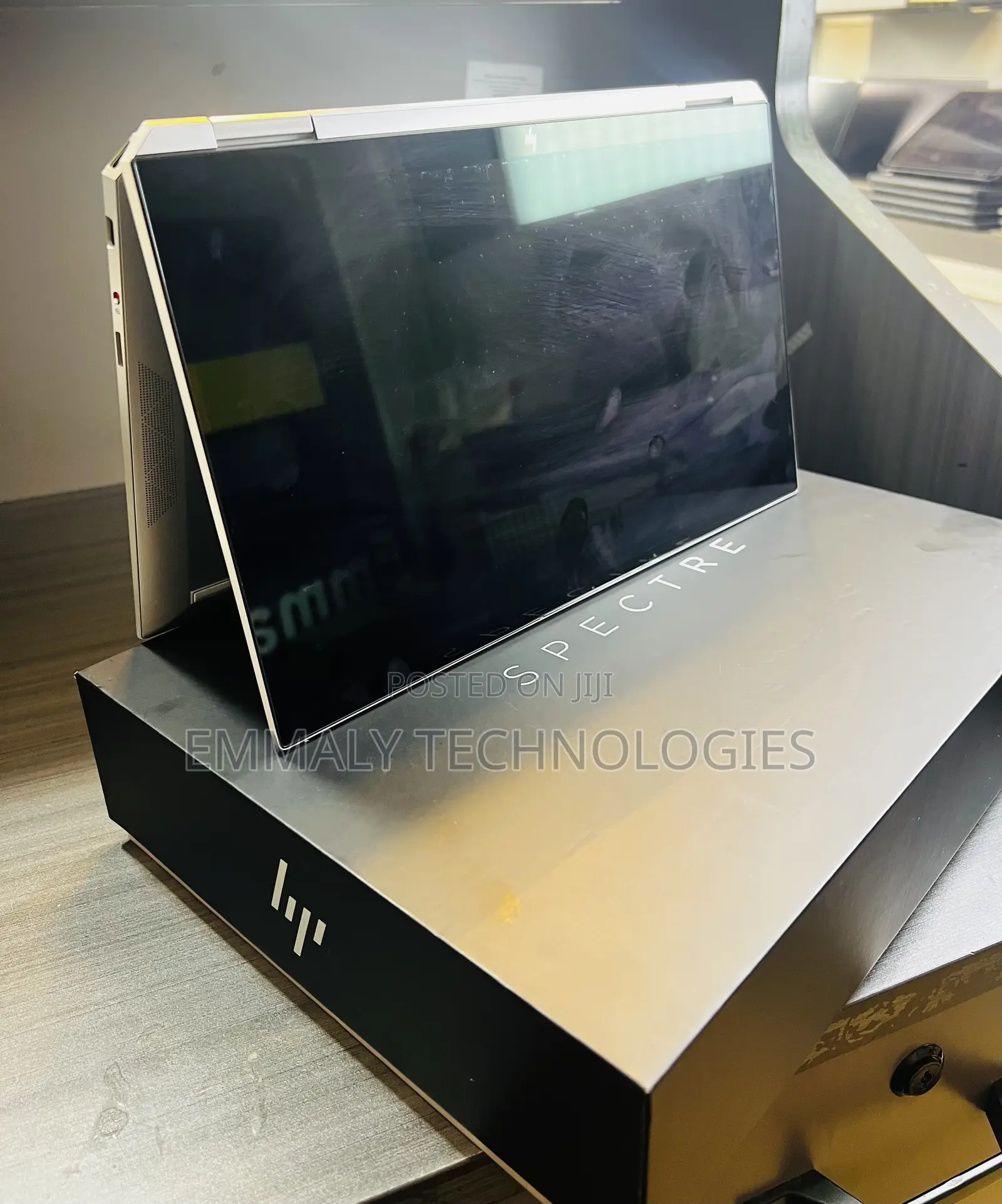 New Laptop HP Spectre X360 13 16GB Intel Core i7 SSD 512GB