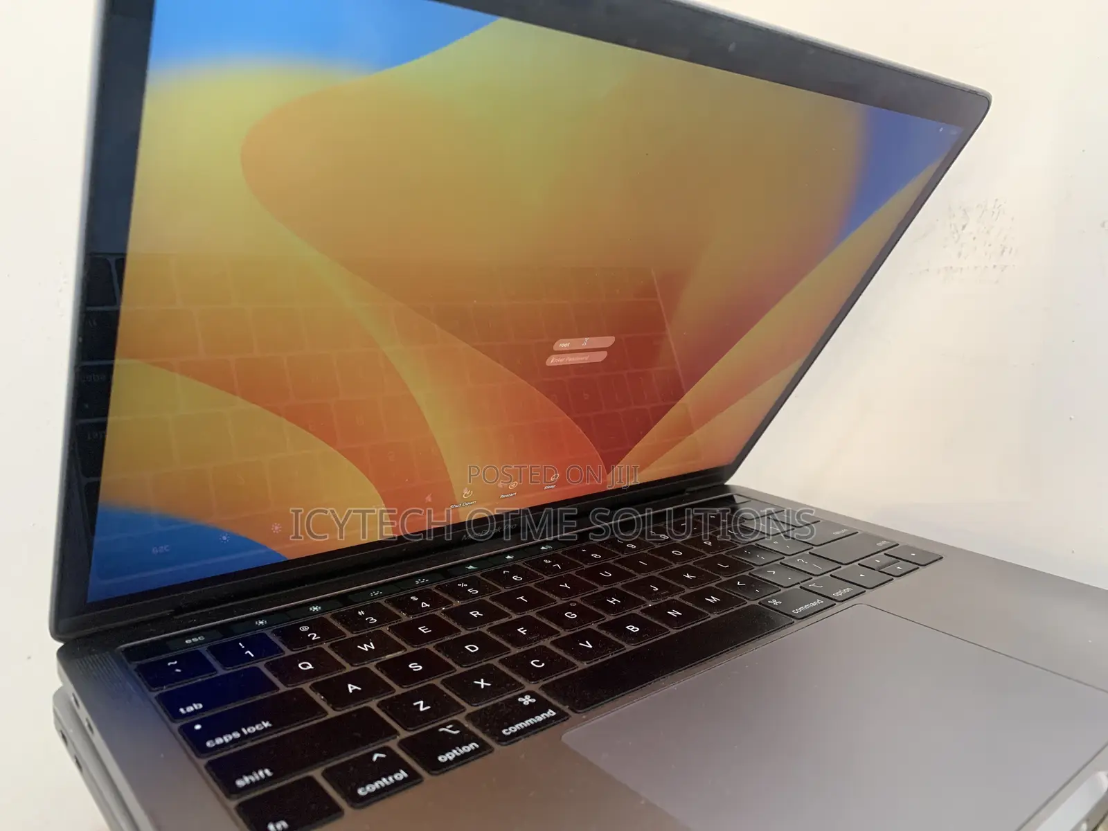 Laptop Apple MacBook Pro 2019 16GB Intel Core i5 eMMC 512GB