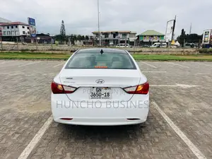 Hyundai Sonata 2012 White