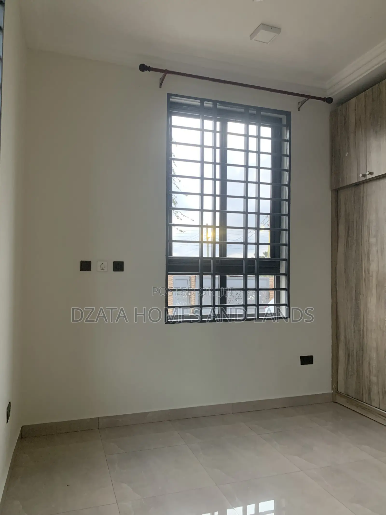 3bdrm Apartment in Community 18, Spintex for rent