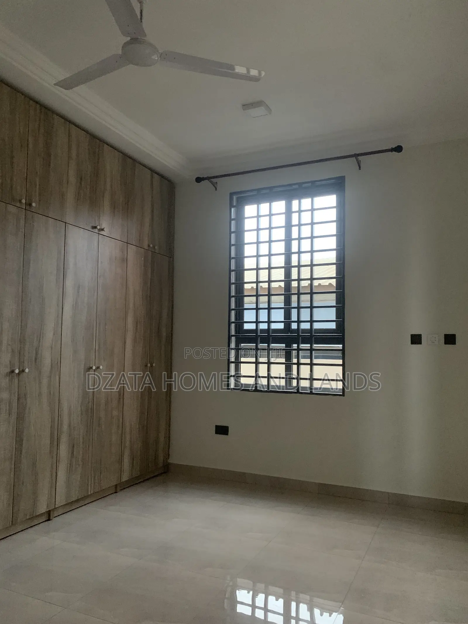 3bdrm Apartment in Community 18, Spintex for rent