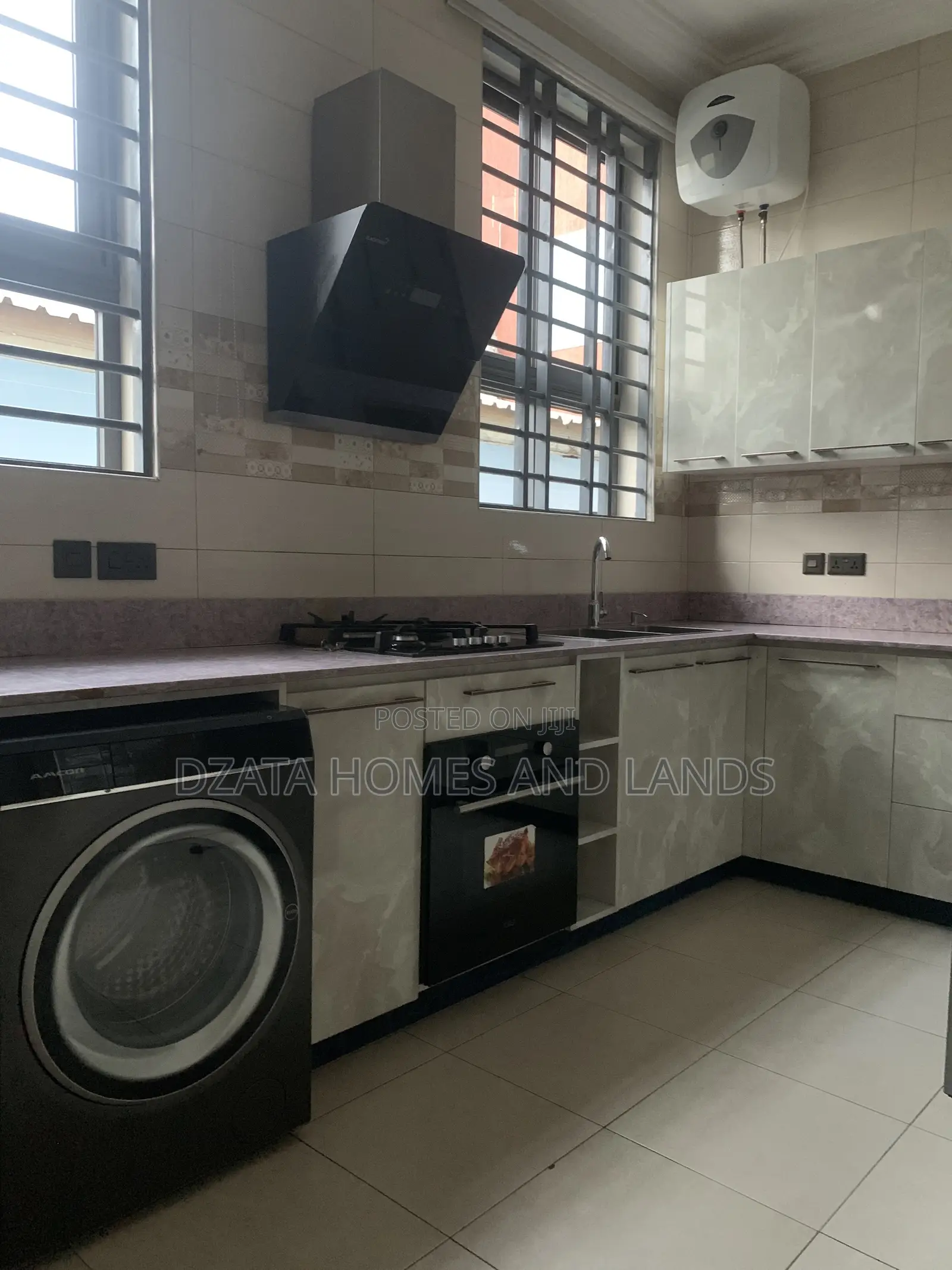 3bdrm Apartment in Community 18, Spintex for rent