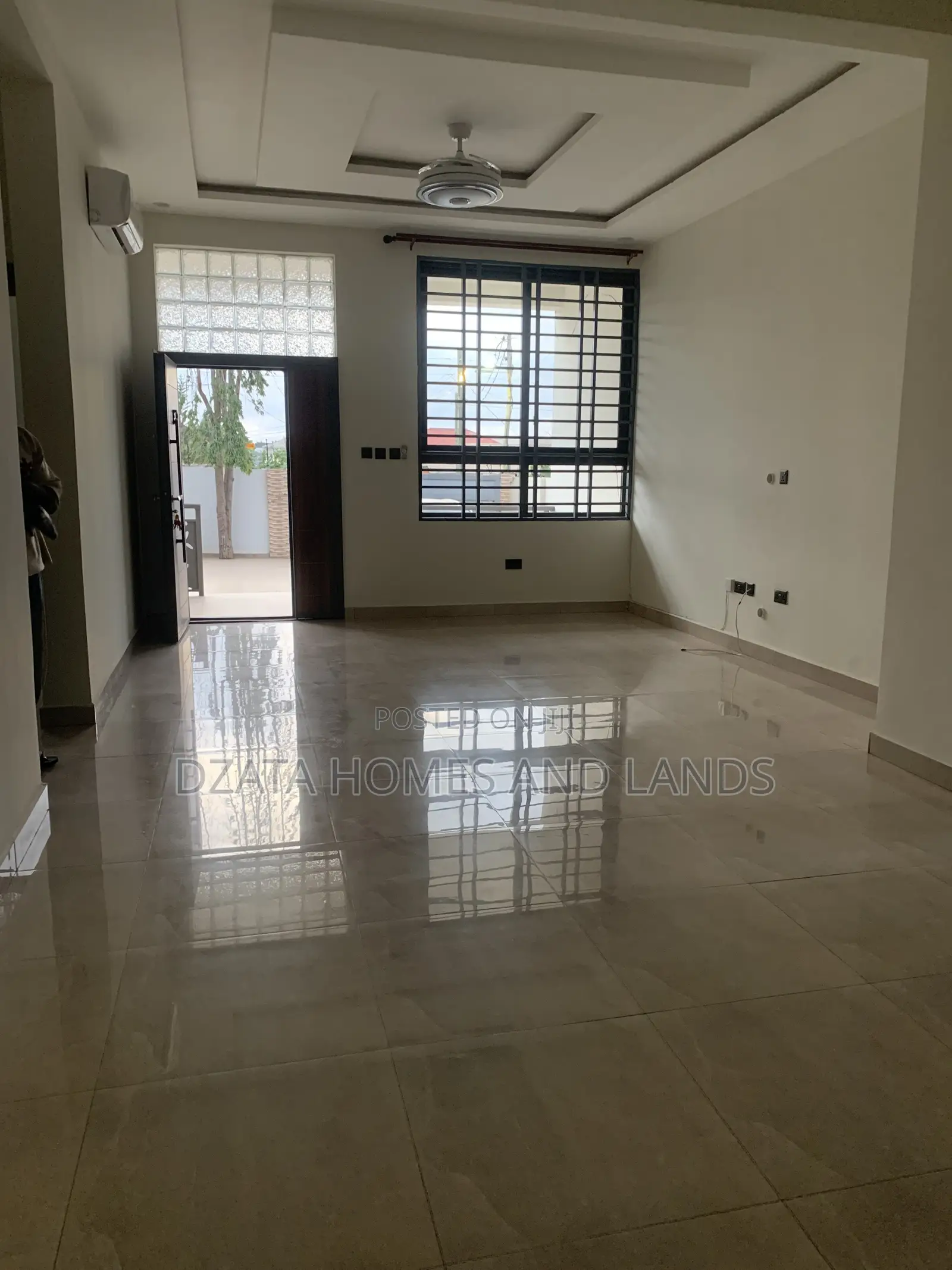 3bdrm Apartment in Community 18, Spintex for rent