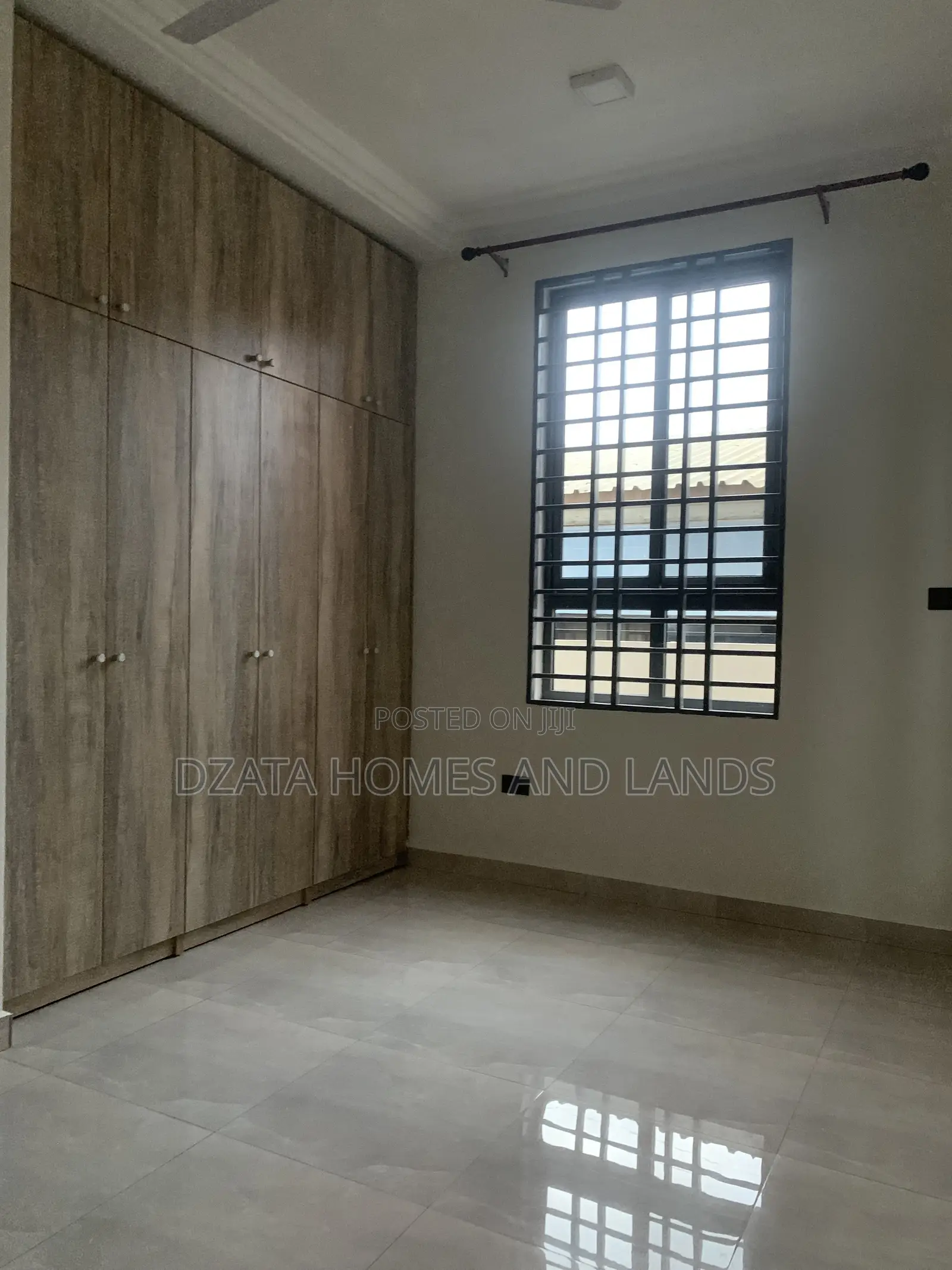 3bdrm Apartment in Community 18, Spintex for rent