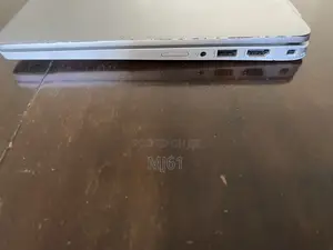 Laptop Dell Latitude 5320 16GB Intel Core i7 SSD 256GB