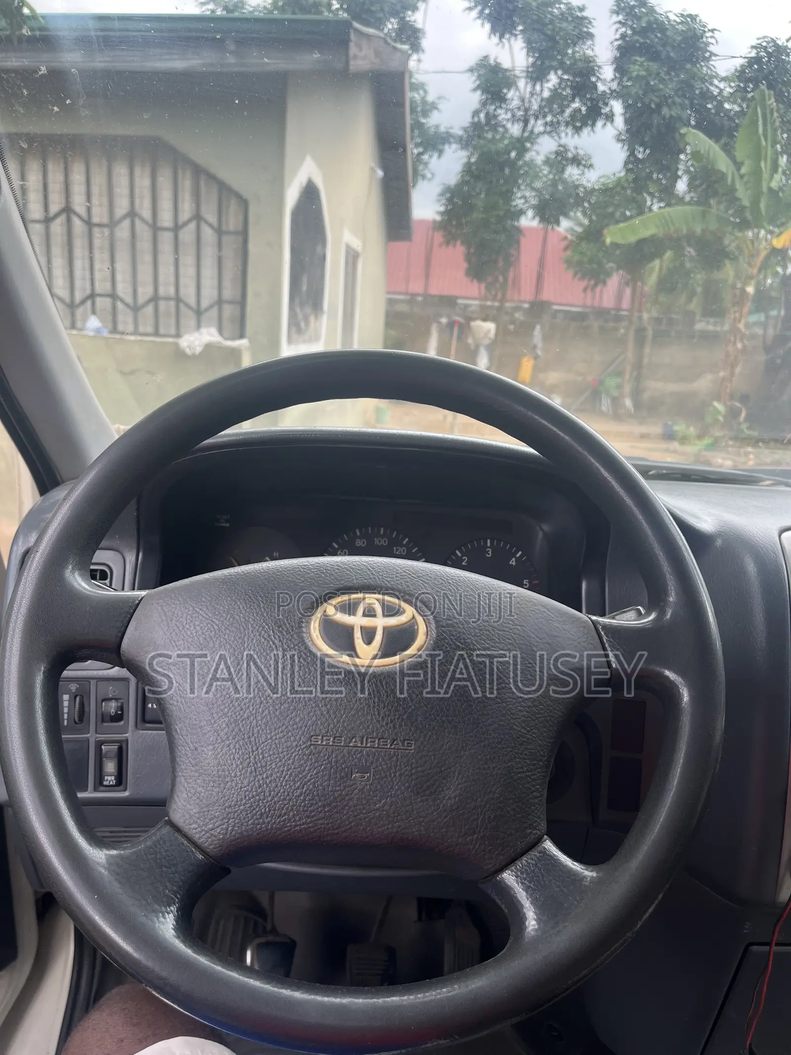 Toyota HiAce 2008 White