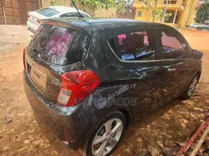Chevrolet Spark 2018 Gray