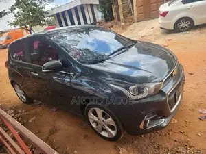 Chevrolet Spark 2018 Gray