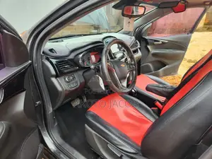 Chevrolet Spark 2018 Gray