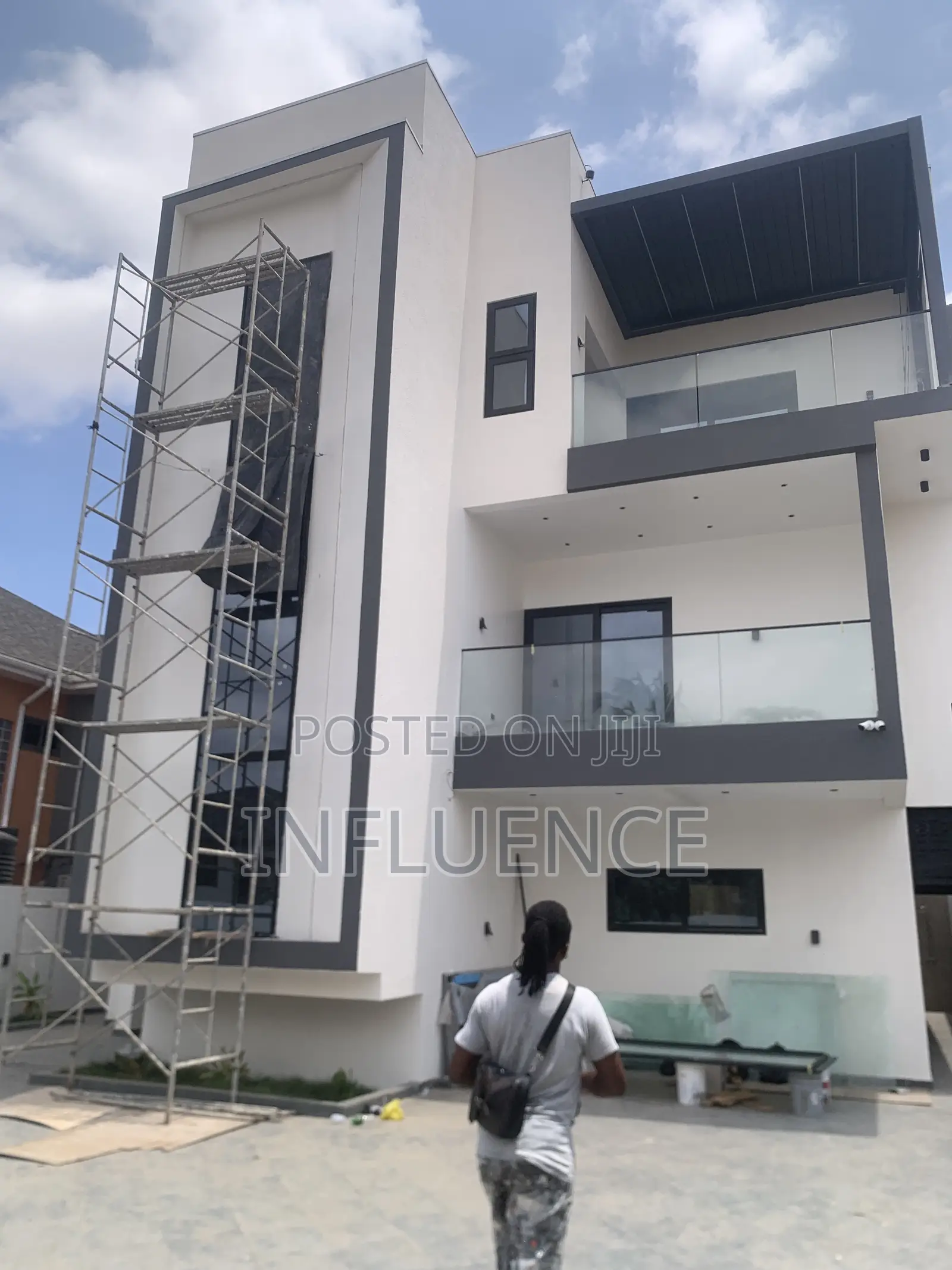 4bdrm House in East Legon for sale