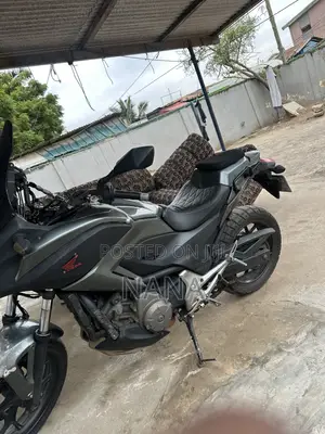 Honda 2016 Gray