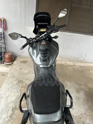 Honda 2016 Gray