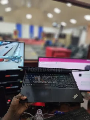 Laptop Lenovo ThinkPad E15 16GB Intel Core i7 SSD 256GB