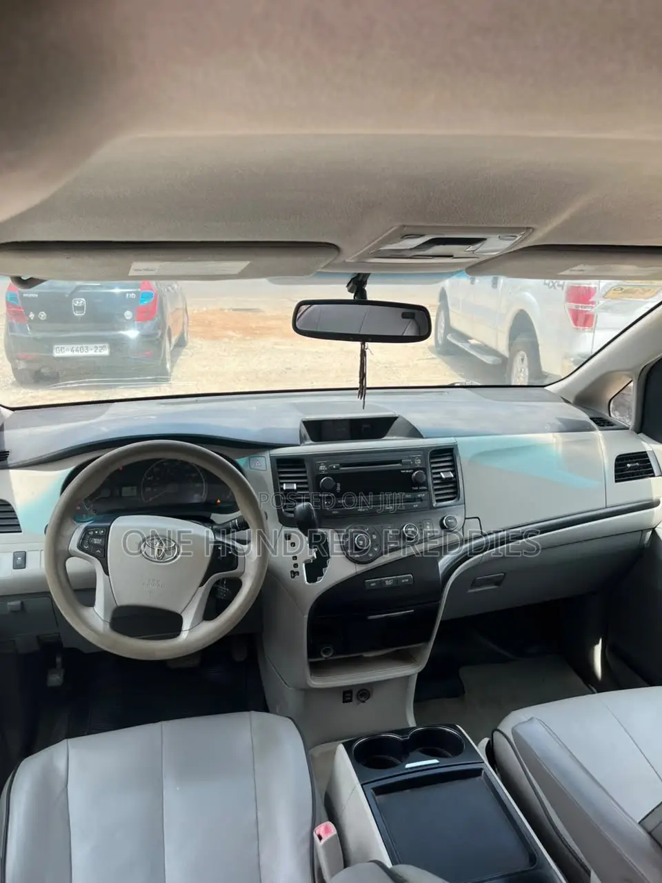 Toyota Sienna LE 8 Passenger 2011 Gray