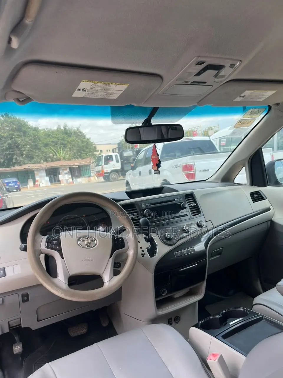Toyota Sienna LE 8 Passenger 2011 Gray