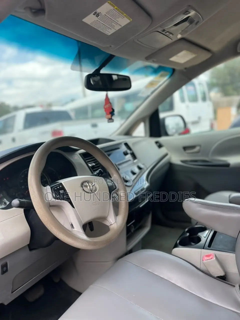Toyota Sienna LE 8 Passenger 2011 Gray