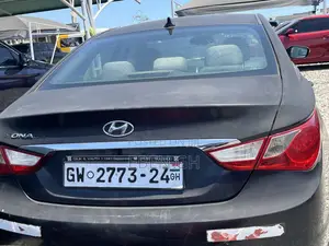 Hyundai Sonata Limited 2.0T Sedan (2.0L 4cyl 6A) 2012 Black