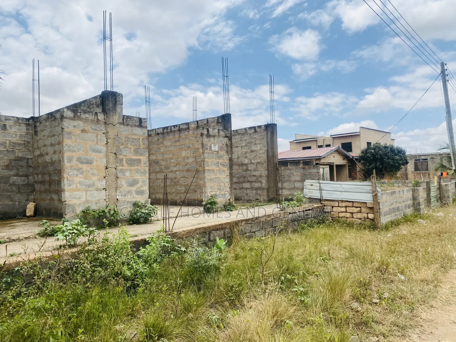 7bdrm Apartment in Peaceland Hills, Ashaiman Municipal for sale