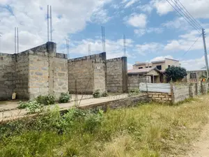 7bdrm Apartment in Peaceland Hills, Ashaiman Municipal for sale