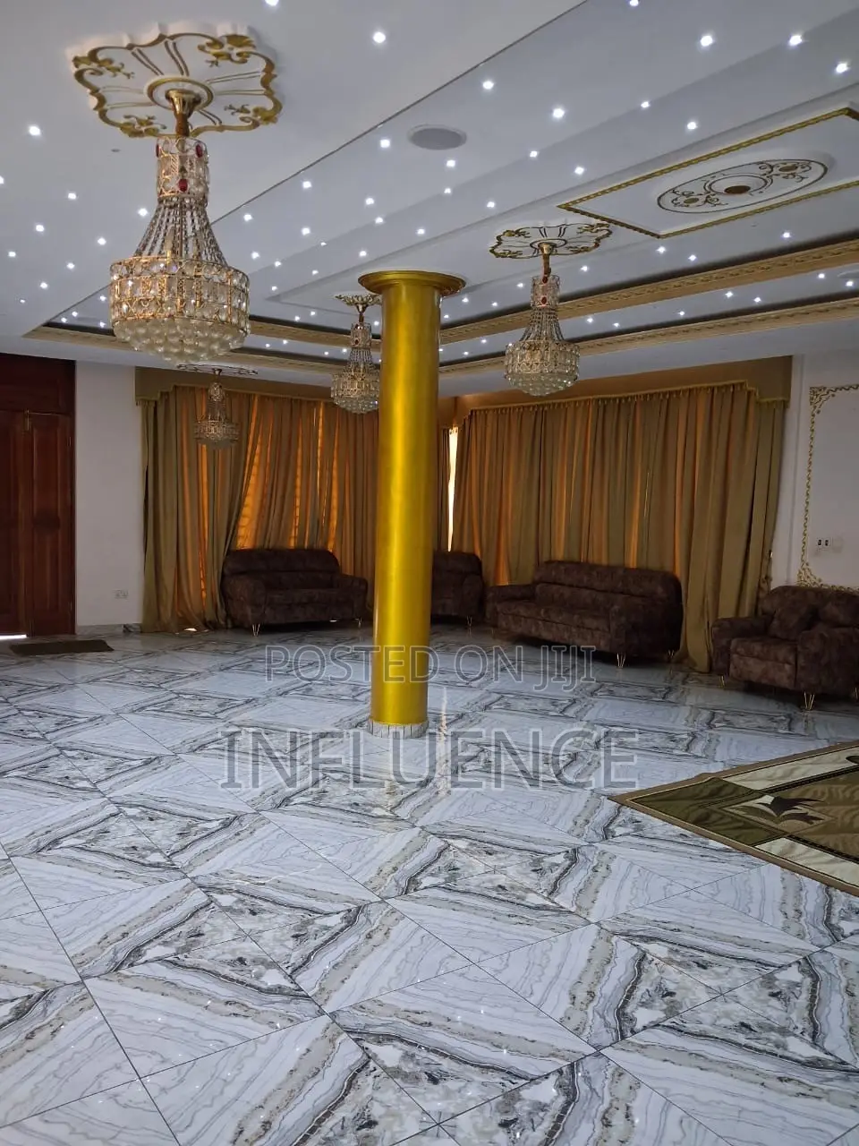 10bdrm House in Adjirigano, East Legon for sale