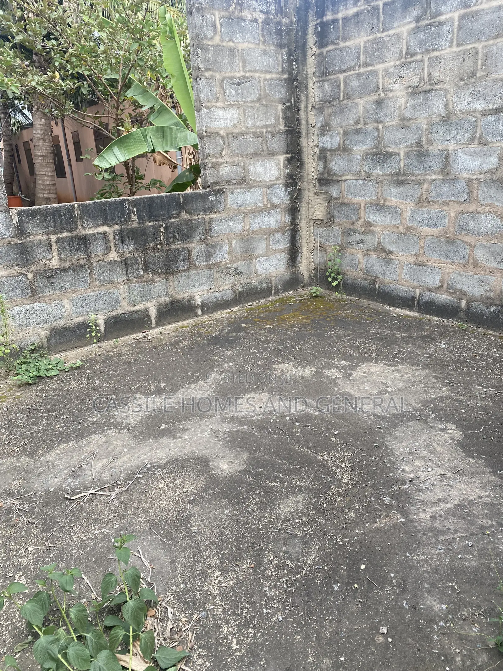 7bdrm Apartment in Peaceland Hills, Ashaiman Municipal for sale