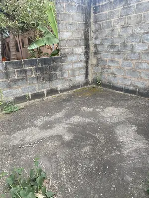7bdrm Apartment in Peaceland Hills, Ashaiman Municipal for sale
