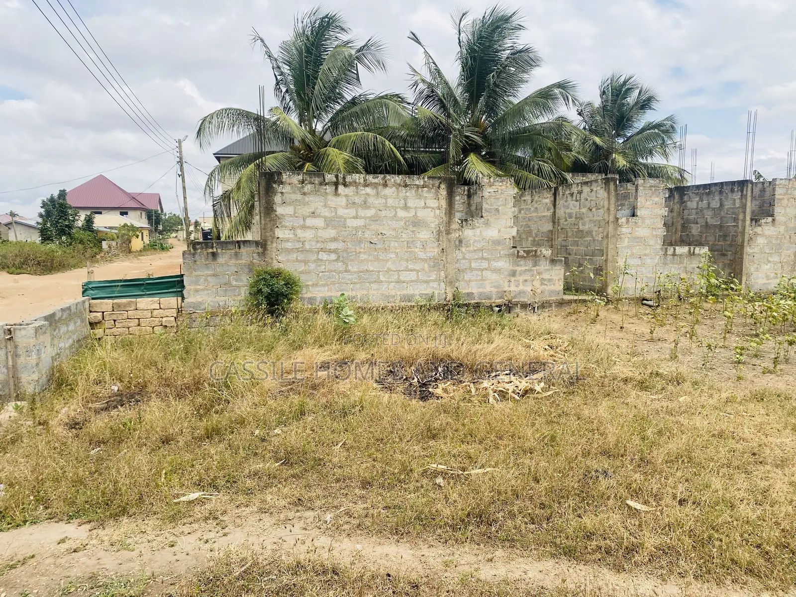 7bdrm Apartment in Peaceland Hills, Ashaiman Municipal for sale