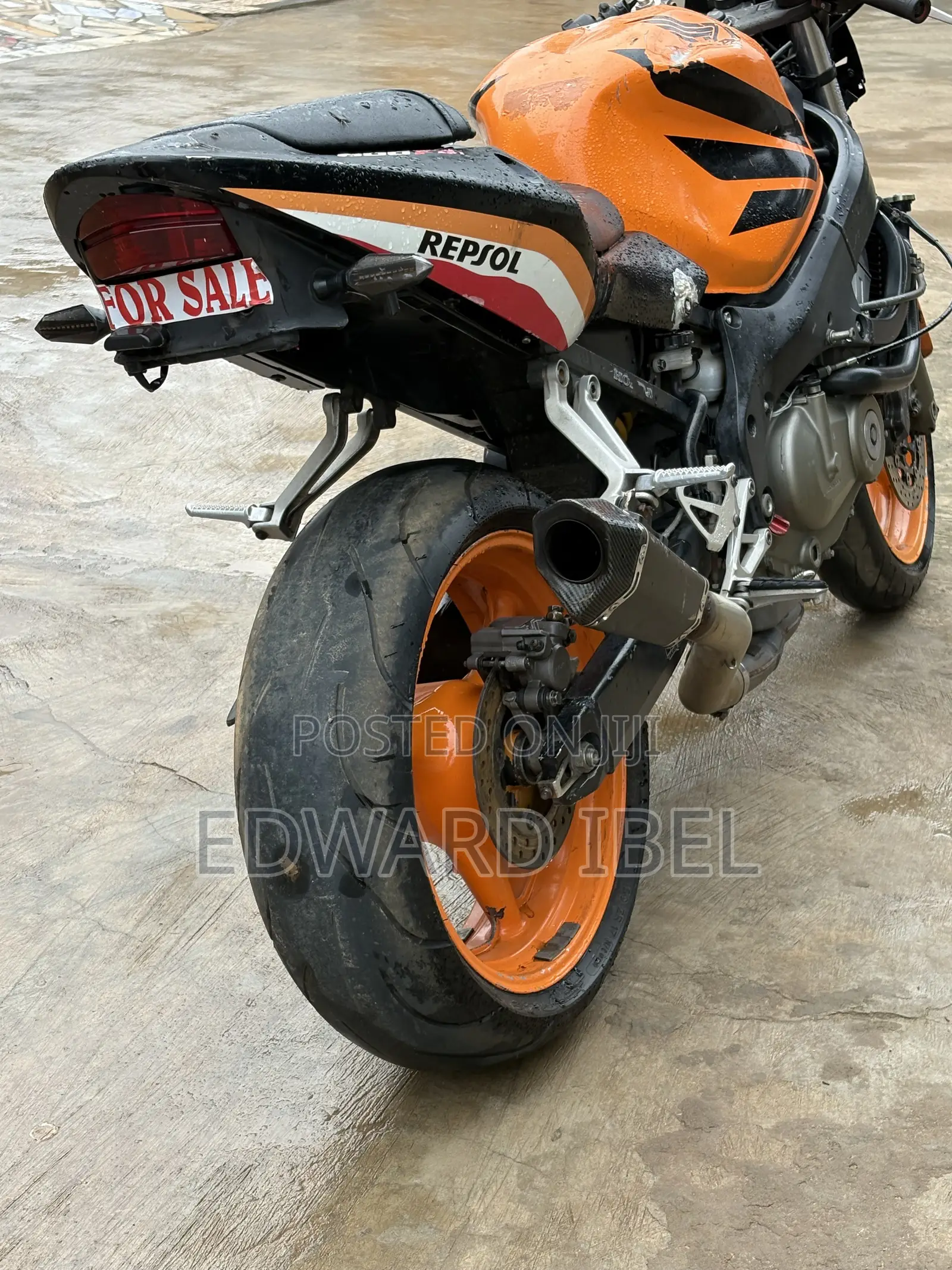 Honda CBR 2024 Orange