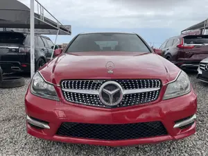 Mercedes-Benz C250 2014 Red